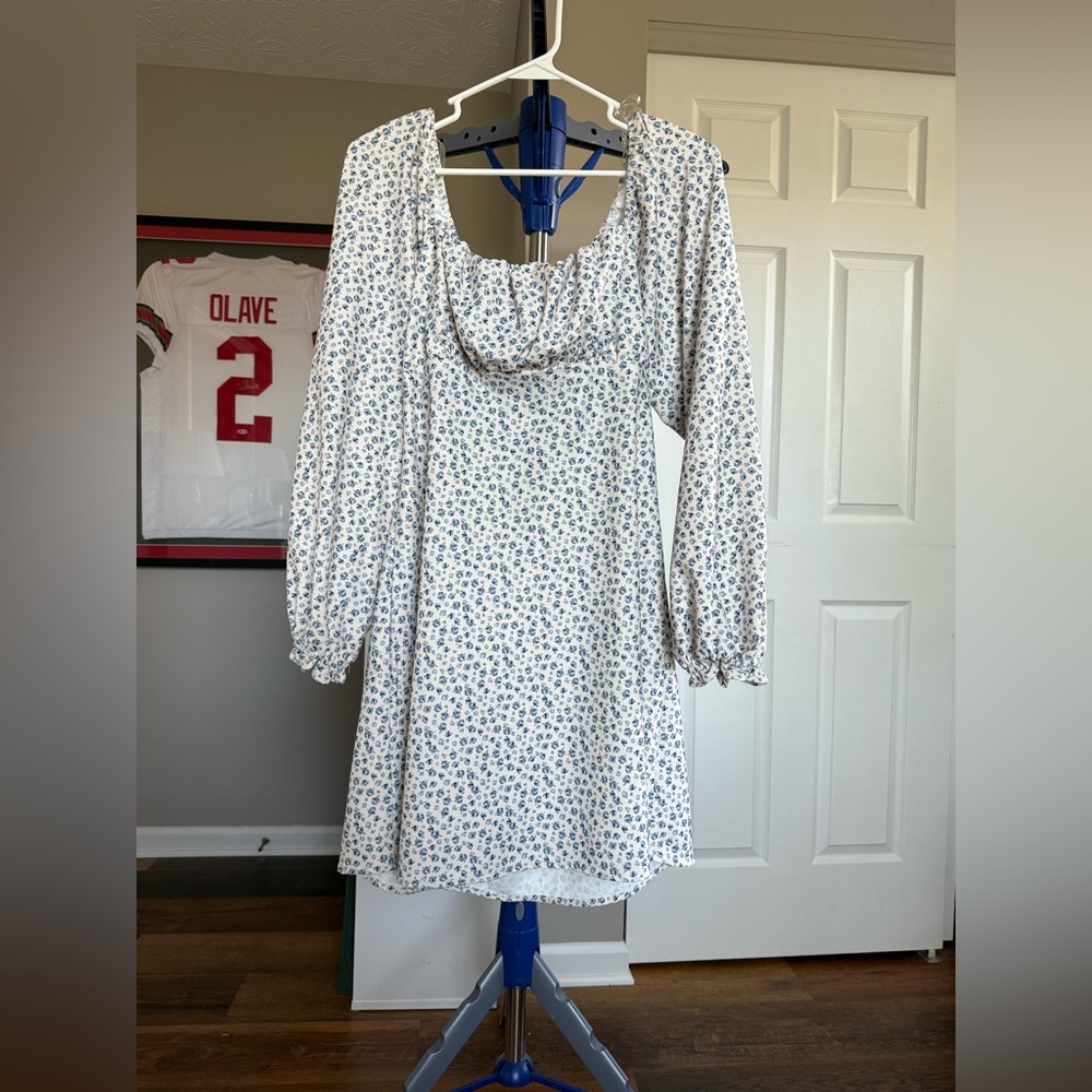 White floral long sleeve spring dress